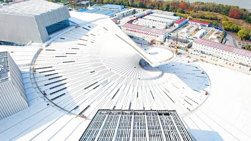 毫米级精度控制！上海建工四建集团“绣花功夫”打造上海大歌剧院舞台